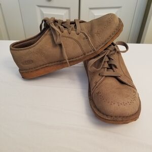 Keen Size 5 Women’s Brown Nubuck Leather Lace Up Oxford Shoes
